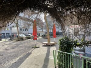 Blick auf den Karl-Berbuer-Platz